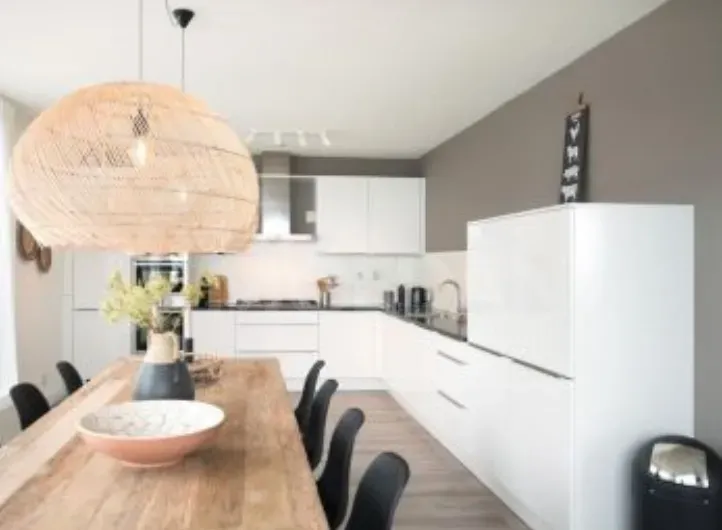 Apartments For Rent five-room 192м² 7/10 floor Tbilisi - photo 2