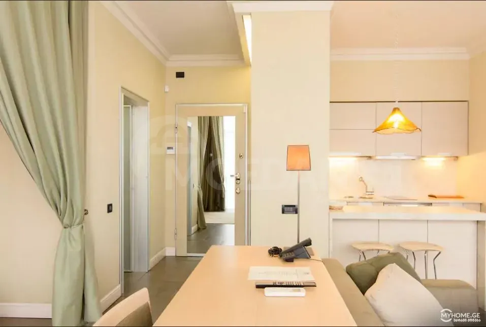 ქირავდება 3 ოთახიანი ბინა 105მ² 3/5 სართ თბილისი - photo 5