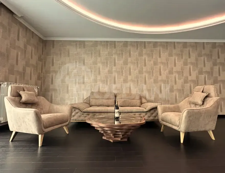 ქირავდება 3 ოთახიანი ბინა 210მ² 8/9 სართ თბილისი - photo 2