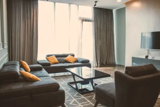 ქირავდება 3 ოთახიანი ბინა 105მ² 13/32 სართ თბილისი