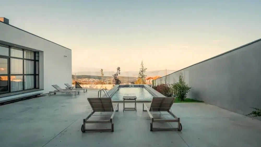 House for rent 400м² Tbilisi - photo 2