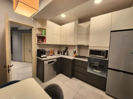 იყიდება 4 ოთახიანი ბინას 104მ² 3/10 სართ თბილისი