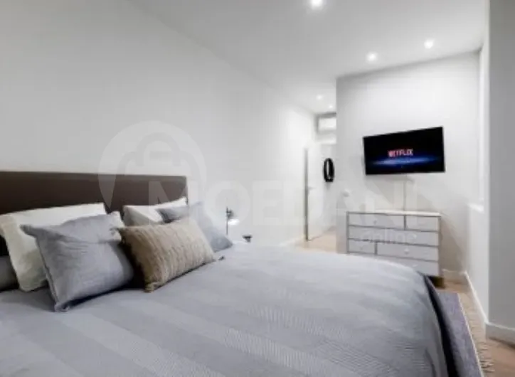 Apartments For Rent four-room 138м² 6/9 floor Tbilisi - photo 3