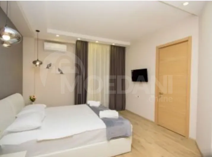 ქირავდება 4 ოთახიანი ბინა 196მ² 12/15 სართ თბილისი - photo 5