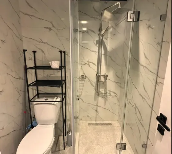 ქირავდება 2 ოთახიანი ბინა 45მ² 1/8 სართ თბილისი