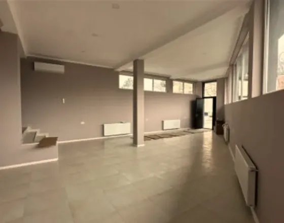 ქირავდება 3 ოთახიანი ბინა 90მ² 1/1 სართ თბილისი