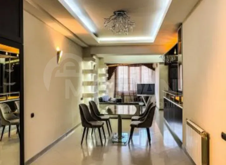 ქირავდება 3 ოთახიანი ბინა 105მ² 2/10 სართ თბილისი - photo 1