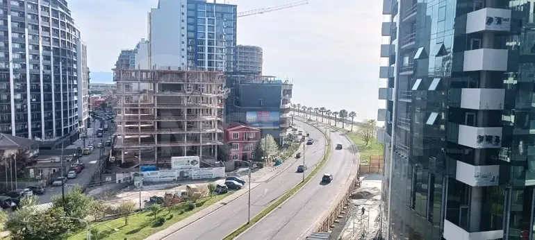 Продам 1-комн. квартиру 38м² 7/13 эт. Батуми - изображение 2