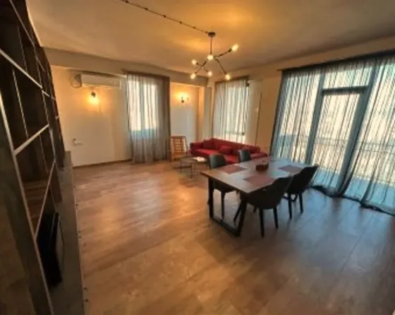 ქირავდება 2 ოთახიანი ბინა 75მ² 18/22 სართ თბილისი