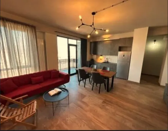 ქირავდება 2 ოთახიანი ბინა 75მ² 18/22 სართ თბილისი