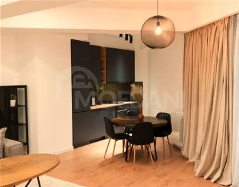 ქირავდება 3 ოთახიანი ბინა 160მ² 10/18 სართ თბილისი - photo 5