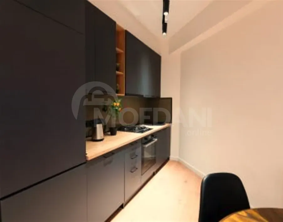 ქირავდება 3 ოთახიანი ბინა 160მ² 10/18 სართ თბილისი - photo 3