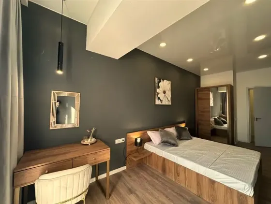 ქირავდება 3 ოთახიანი ბინა 77მ² 7/15 სართ თბილისი