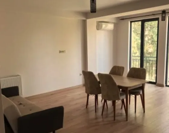 ქირავდება 3 ოთახიანი ბინა 105მ² 1/1 სართ თბილისი