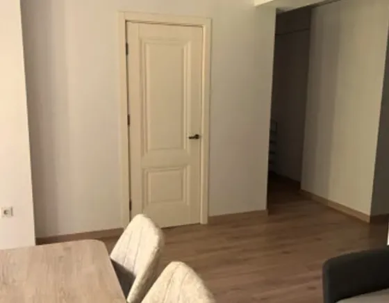 ქირავდება 3 ოთახიანი ბინა 105მ² 1/1 სართ თბილისი