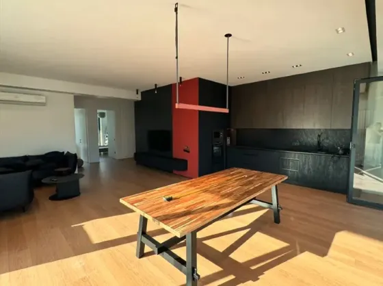 ქირავდება 3 ოთახიანი ბინა 150მ² 15/22 სართ თბილისი