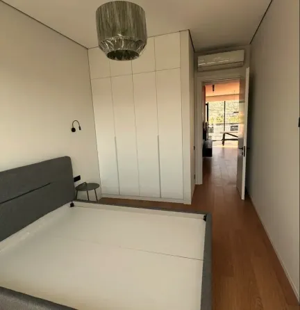 ქირავდება 3 ოთახიანი ბინა 150მ² 15/22 სართ თბილისი