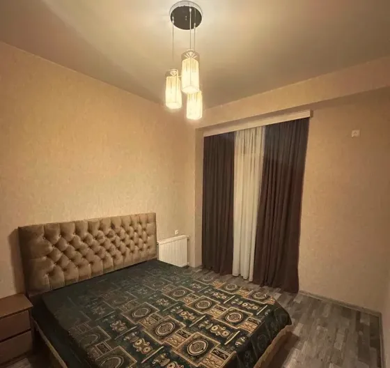 ქირავდება 3 ოთახიანი ბინა 80მ² 8/20 სართ თბილისი