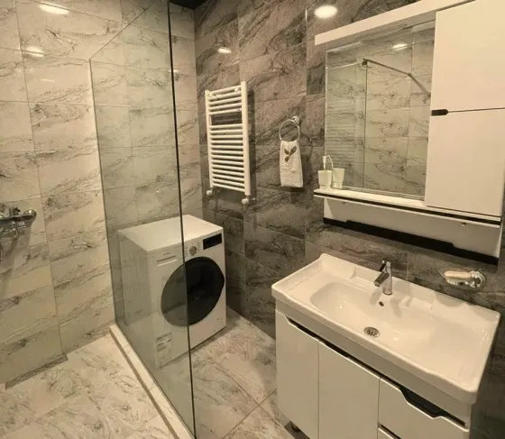 ქირავდება 3 ოთახიანი ბინა 80მ² 8/20 სართ თბილისი