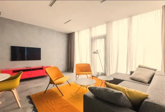 ქირავდება 3 ოთახიანი ბინა 105მ² 8/32 სართ თბილისი