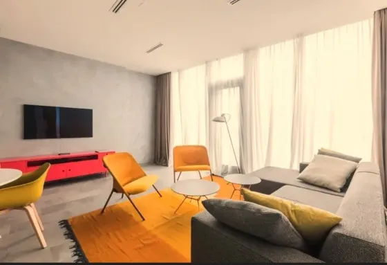 ქირავდება 3 ოთახიანი ბინა 105მ² 8/32 სართ თბილისი