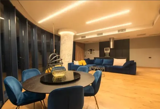 ქირავდება 3 ოთახიანი ბინა 128მ² 24/32 სართ თბილისი