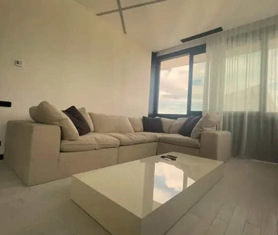 ქირავდება 3 ოთახიანი ბინა 110მ² 18/33 სართ თბილისი