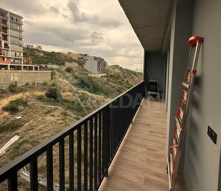 იყიდება 3 ოთახიანი ბინას 77.3მ² 11/13 სართ თბილისი - photo 9