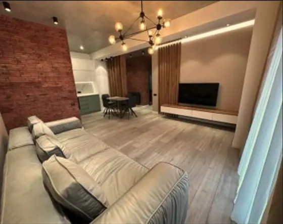 ქირავდება 2 ოთახიანი ბინა 70მ² 11/19 სართ თბილისი