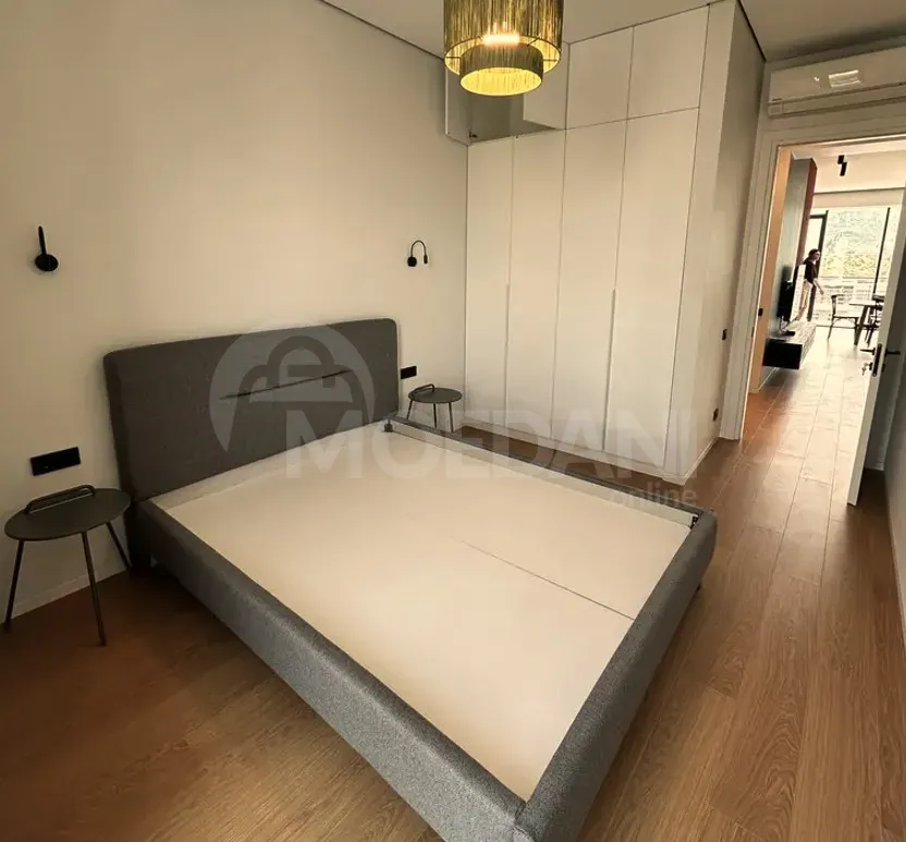 ქირავდება 3 ოთახიანი ბინა 150მ² 15/22 სართ თბილისი - photo 10