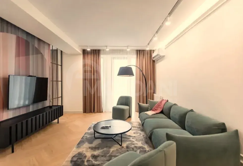 ქირავდება 3 ოთახიანი ბინა 122მ² 8/12 სართ თბილისი - photo 1