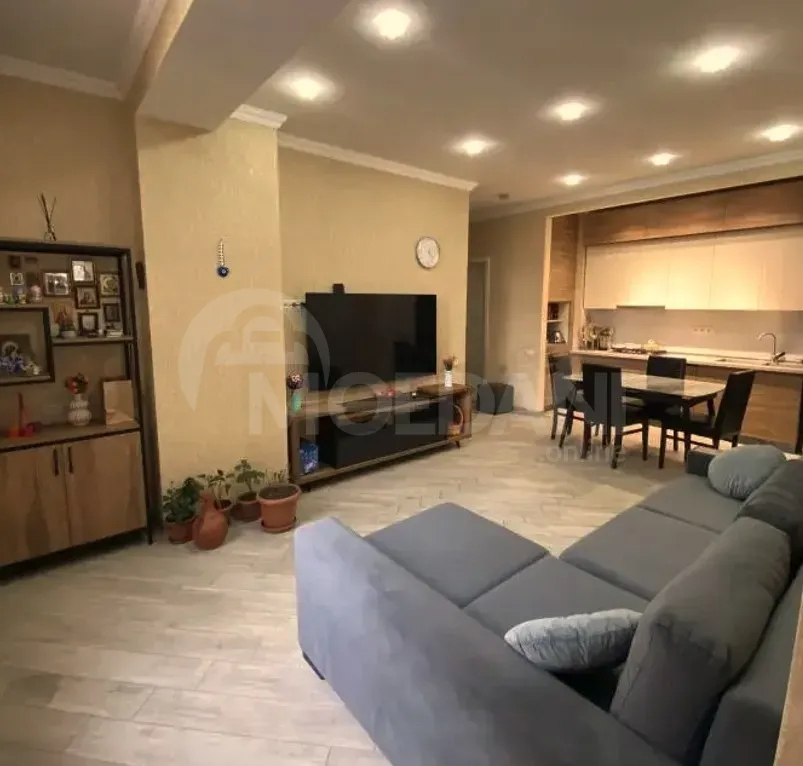 Продам 4-комн. квартиру 77м² 4/14 эт. Тбилиси - изображение 1