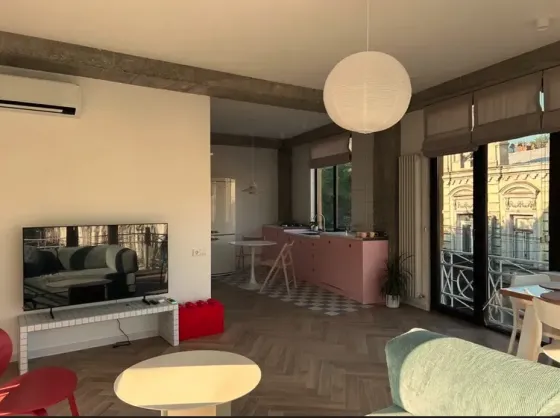 ქირავდება 3 ოთახიანი ბინა 25მ² 3/4 სართ თბილისი