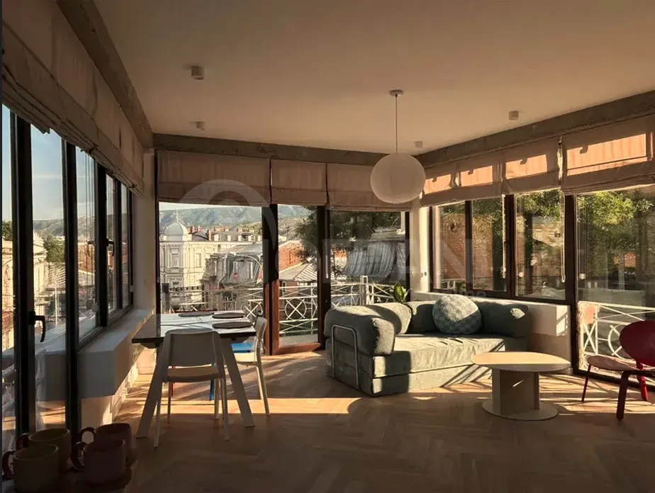 ქირავდება 3 ოთახიანი ბინა 25მ² 3/4 სართ თბილისი - photo 1