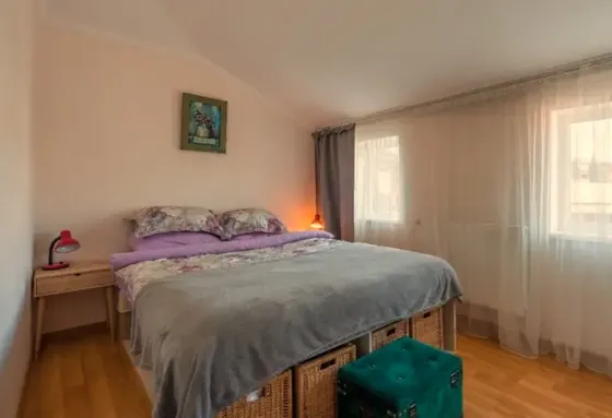 ქირავდება 3 ოთახიანი ბინა 50მ² 4/4 სართ თბილისი