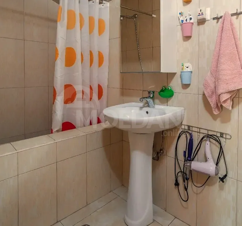 ქირავდება 3 ოთახიანი ბინა 50მ² 4/4 სართ თბილისი - photo 9