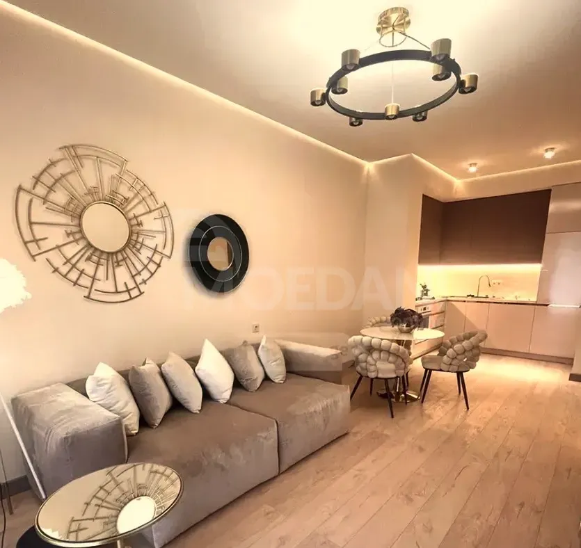 ქირავდება 2 ოთახიანი ბინა 55მ² 6/8 სართ თბილისი - photo 1