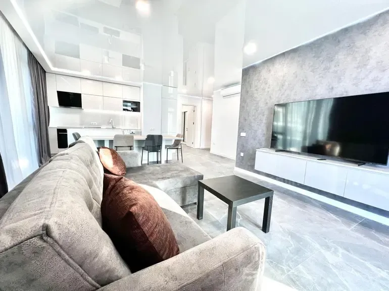 Продам 3-комн. квартиру 109м² 10/13 эт. Батуми - изображение 4