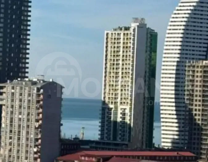 Продам 3-комн. квартиру 131.5м² 16/25 эт. Батуми - изображение 1