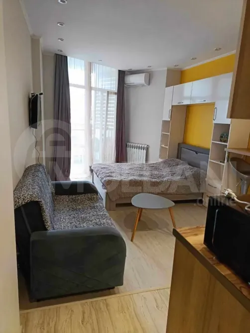Продам 1-комн. квартиру 28м² 3/28 эт. Батуми - изображение 1
