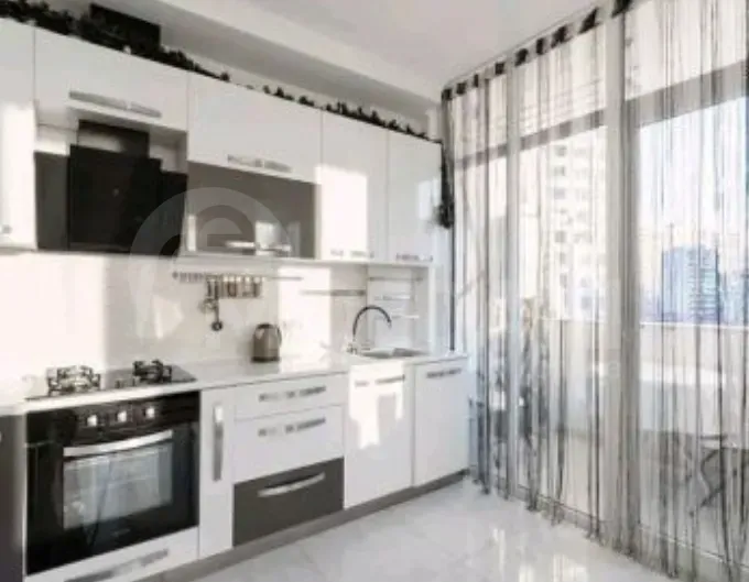 Продам 3-комн. квартиру 76м² 9/30 эт. Батуми - изображение 7