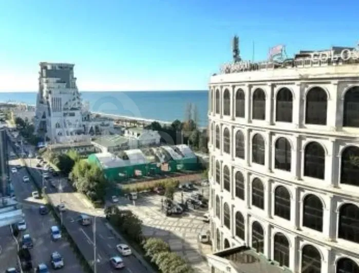 Продам 2-комн. квартиру 47м² 10/10 эт. Батуми - изображение 1