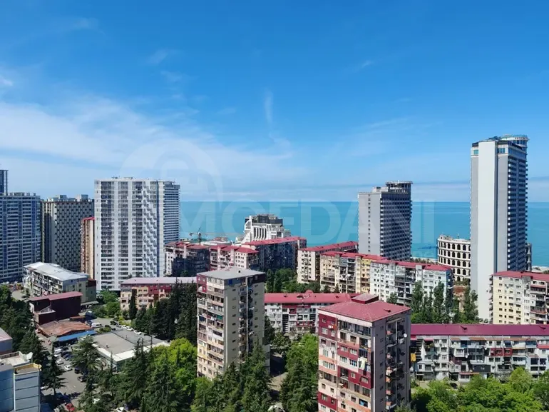 Продам 3-комн. квартиру 98м² 21/30 эт. Батуми - изображение 1