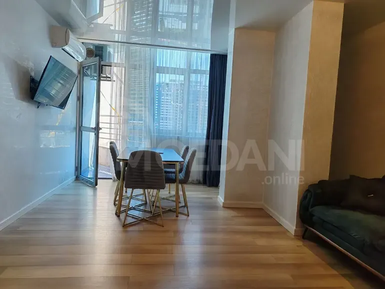 Продам 3-комн. квартиру 98м² 21/30 эт. Батуми - изображение 2