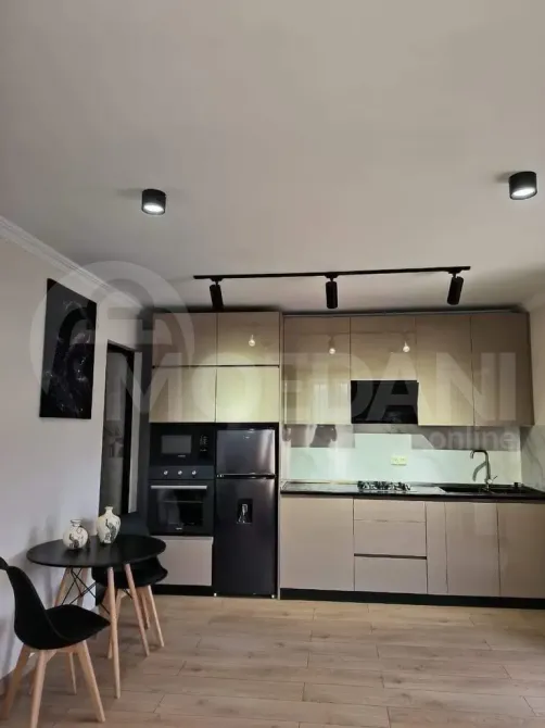 Сдам 1-комн. квартиру 55м² 1/2 эт. Батуми - изображение 1