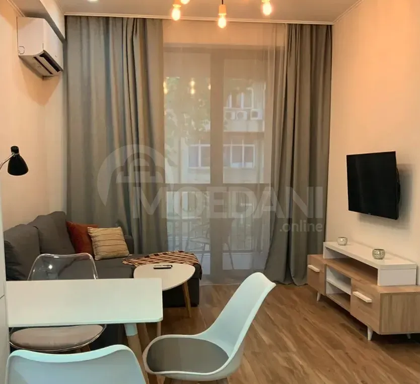 ქირავდება 2 ოთახიანი ბინა 50მ² 4/7 სართ თბილისი - photo 1