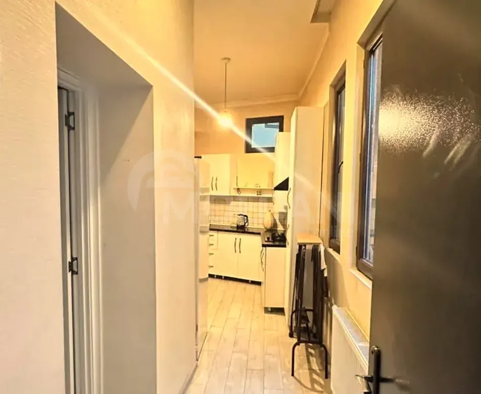 Сдам 2-комн. квартиру 45м² 1/3 эт. Тбилиси - изображение 2