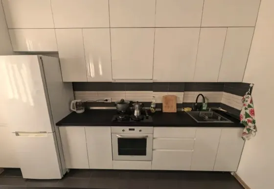 ქირავდება 2 ოთახიანი ბინა 70მ² 4/4 სართ თბილისი