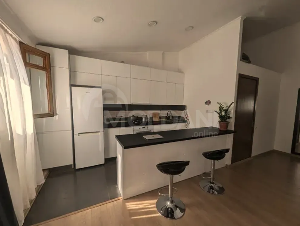 ქირავდება 2 ოთახიანი ბინა 70მ² 4/4 სართ თბილისი - photo 4