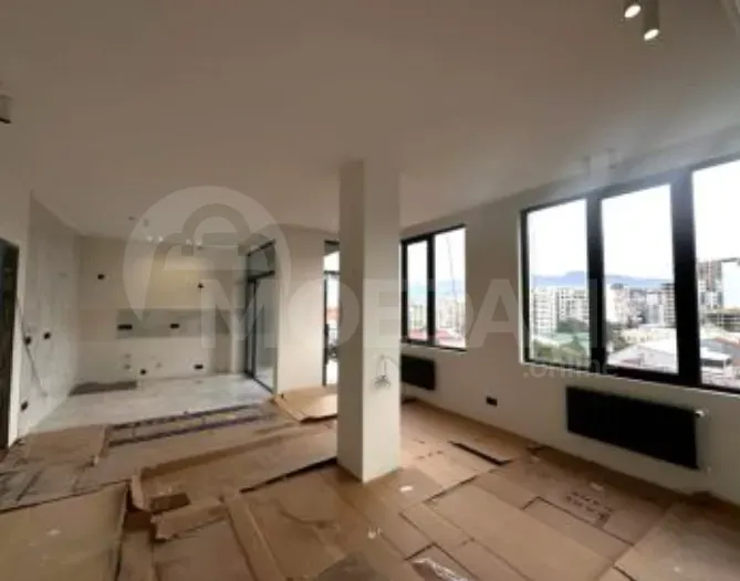 Продам 3-комн. квартиру 87м² 6/8 эт. Батуми - изображение 2